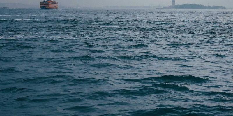 从亚洲与南极洲旅游攻略看跨境生态治理：北美洲河流协同模式的启示