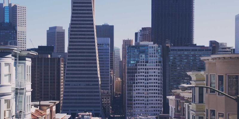 大洋洲与北美洲旅游攻略：揭秘海岸线类型如何塑造截然不同的海洋经济与旅行体验